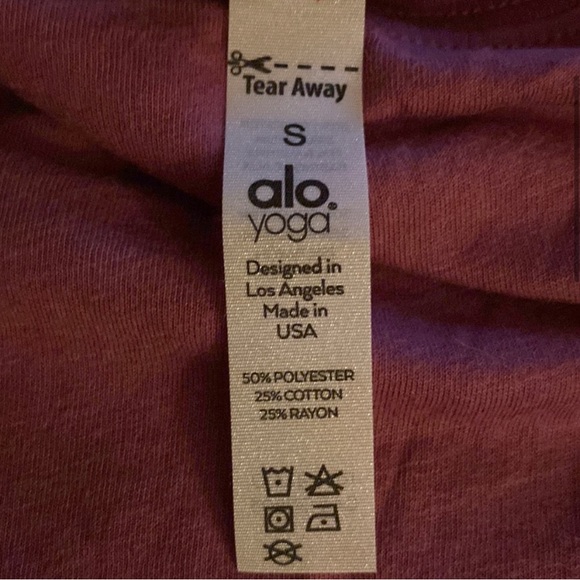 Alo yoga crop top - Picture 3 of 6